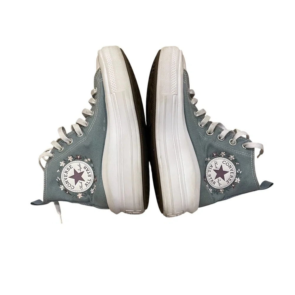 Converse All Star Chuck Taylor Blue Platform Canvas Sneakers Women’s 7 (Kids 5)